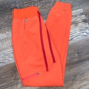 Figs- Zamora Jogger: Sunset Orange